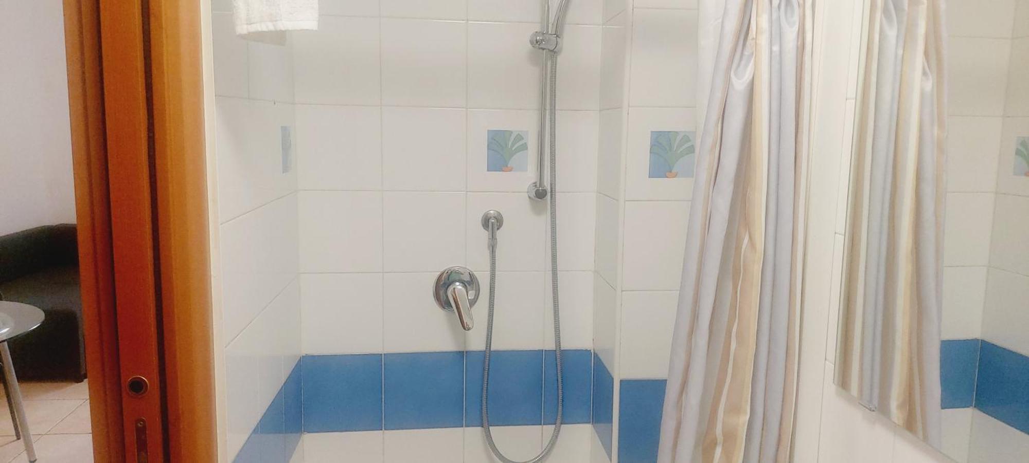 Mamo1 - Appartamento In Pieno Centro Citta Bari Eksteriør billede
