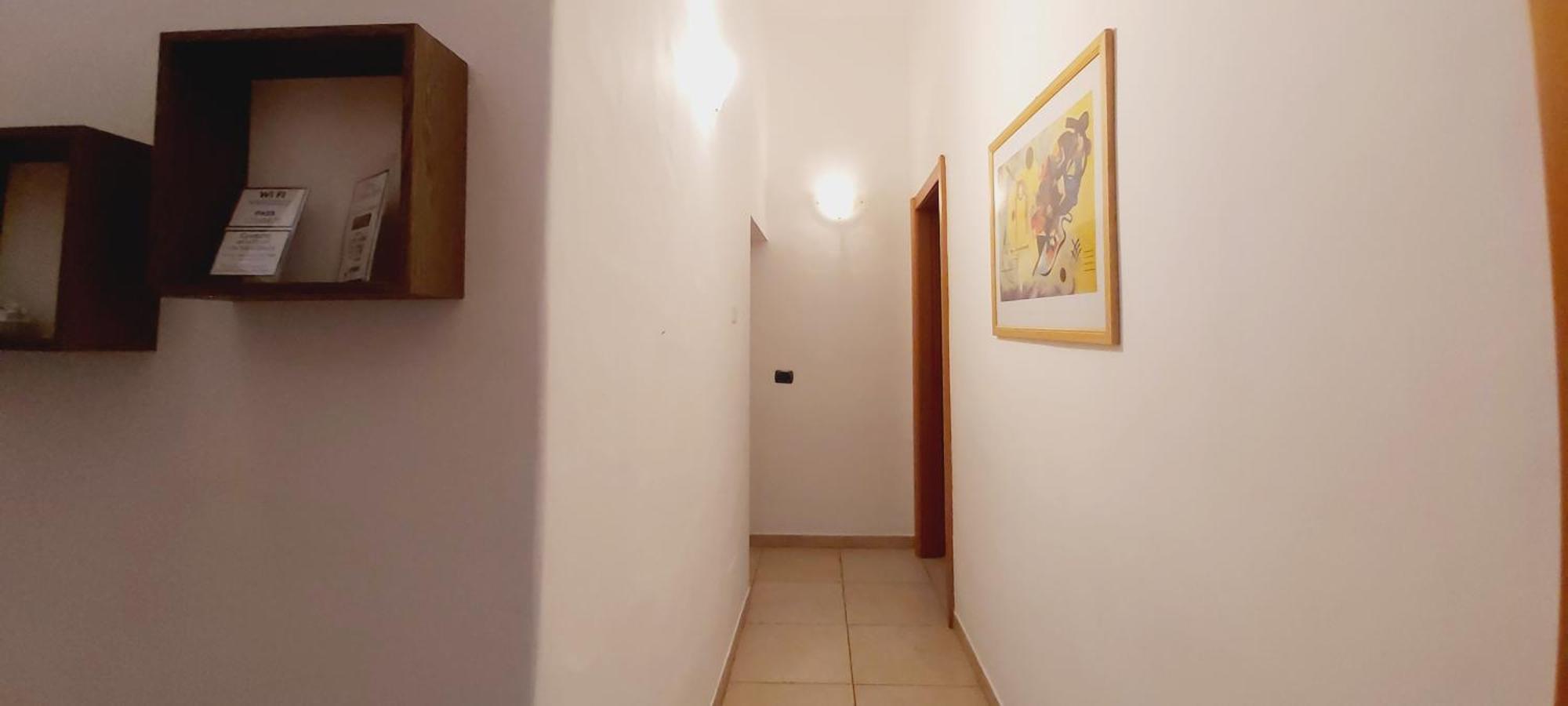 Mamo1 - Appartamento In Pieno Centro Citta Bari Eksteriør billede